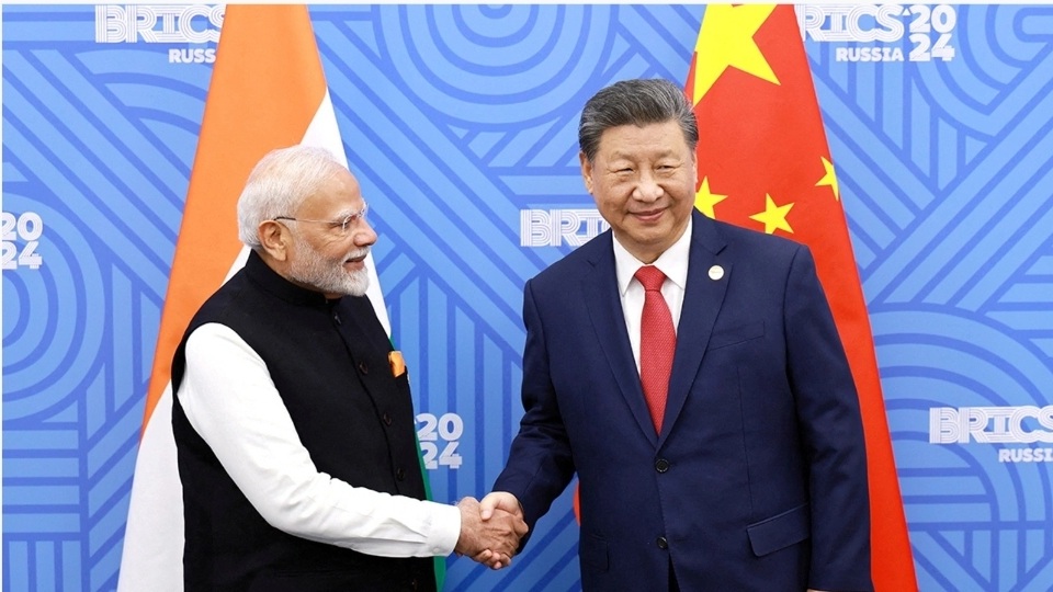 मोदी ने कहा कि भारत-चीन रिश्ते “स्थिरता और आपसी विश्वास” पर आधारित होने चाहिए।